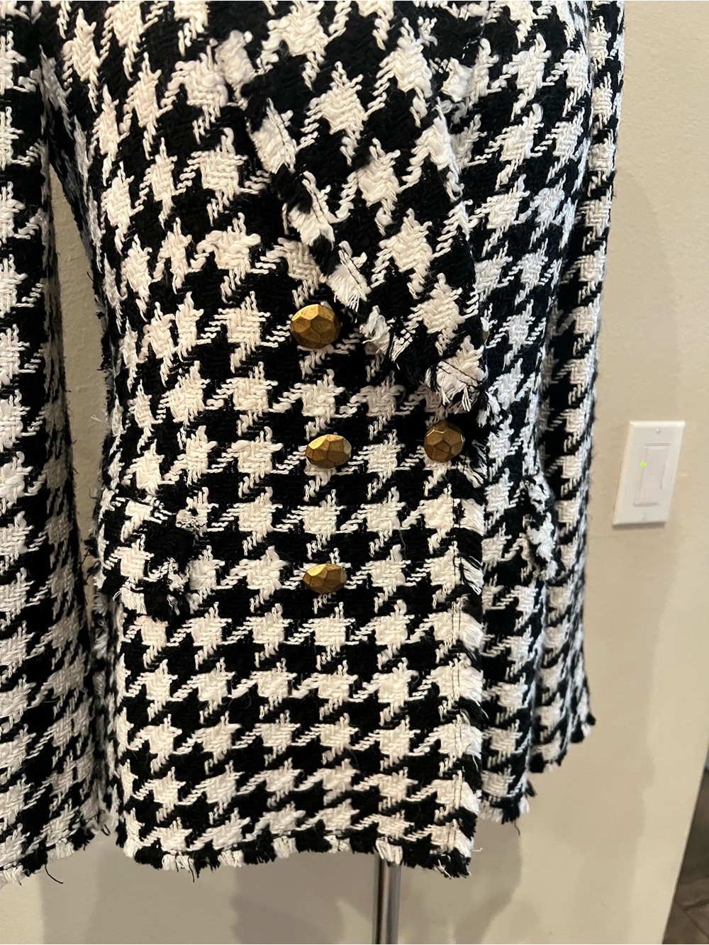 Zara Black & White Houndstooth Double-Breasted Blazer Size Small Gold Buttons - Picture 3 of 6